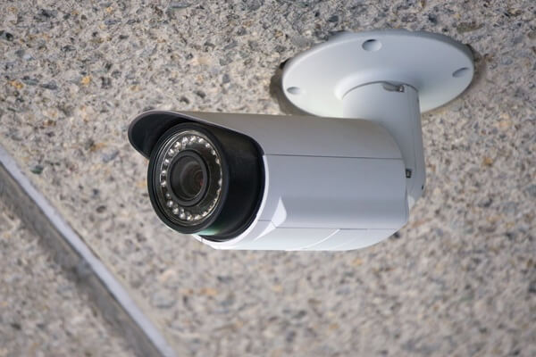 防犯カメラを設置する