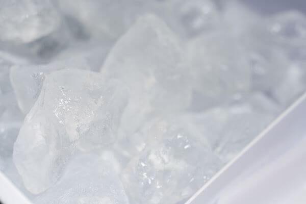 製氷機の適切な掃除頻度は？掃除方法やカビの予防方法を紹介！ 