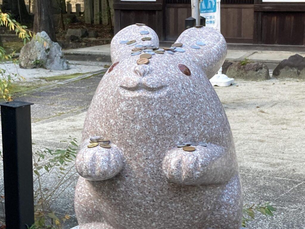岡崎神社－「うさぎ神社」