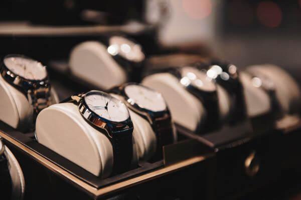 自動巻き腕時計の選び方