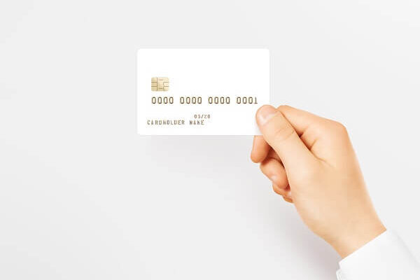 クレジットカードの更新で新しいカードが届かない！原因と対策