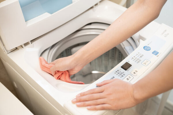 洗濯機の分解洗浄は可能？自分でできる掃除や注意点を解説