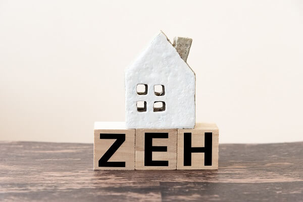 2023年度版】ZEHの補助金をもらうには？要件や申請方法を解説。住宅ローン減税もご紹介
