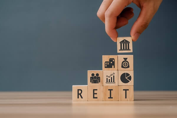 REIT（不動産投資信託）