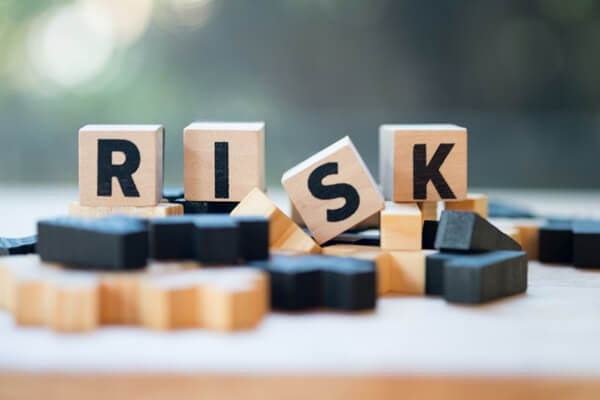 経営リスクとは？リスクマネジメント事例と手順をチェック