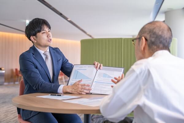 家族・親族などの身元保証人がいない場合の対処法