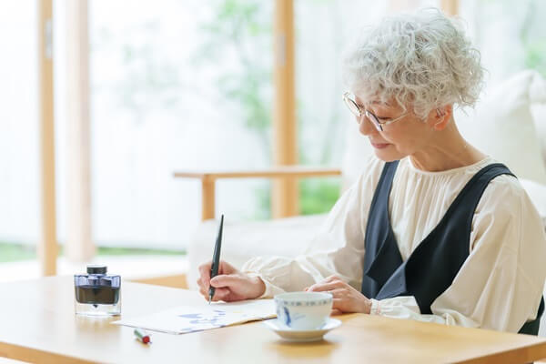 自筆証書遺言の代筆はできる？できない？自筆できない場合の対処法も紹介