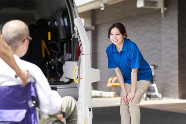 介護と仕事の両立に役立つ介護保険サービス