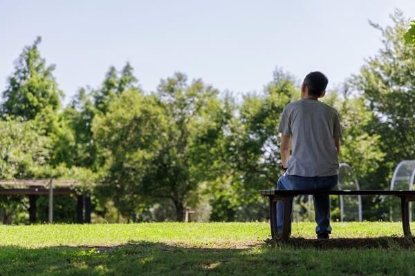 50代「孤独な人生」を変えるには？ひとりぼっちを楽しむヒント 