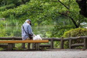 独身の孤独死の現状は？年間の人数や未婚化の影響と対策