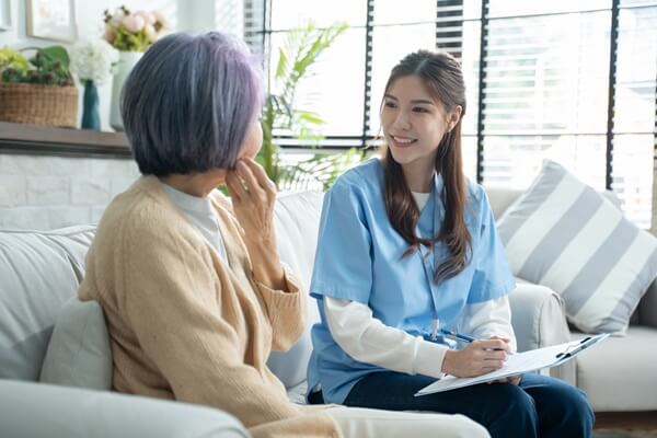 介護で大変なときの対処法を解説