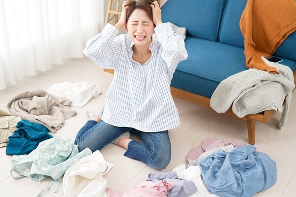 服の捨て時に困ったら「家財整理・生前整理」でスムーズな断捨離を