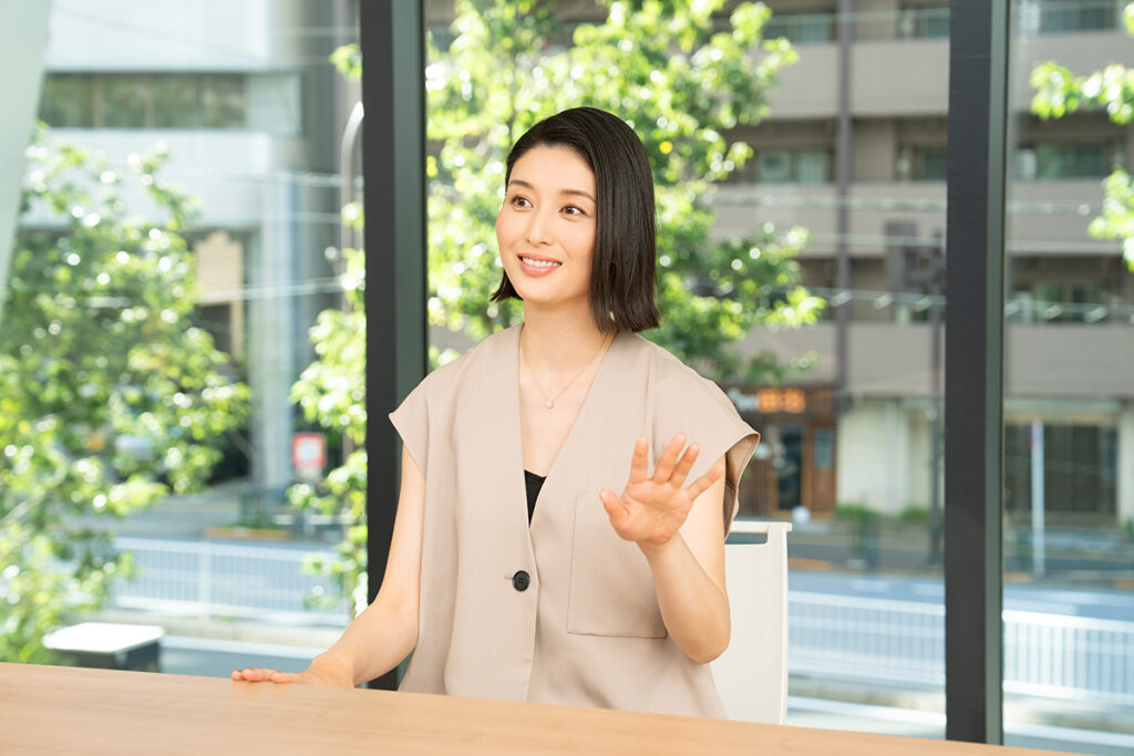 ブレイク後、33歳で証券会社の門戸を叩く(橋本マナミさん)