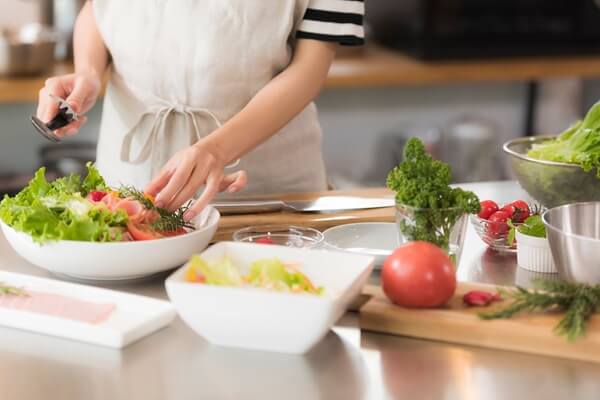 余った食材を活用して節約！冷蔵庫整理レシピ5選