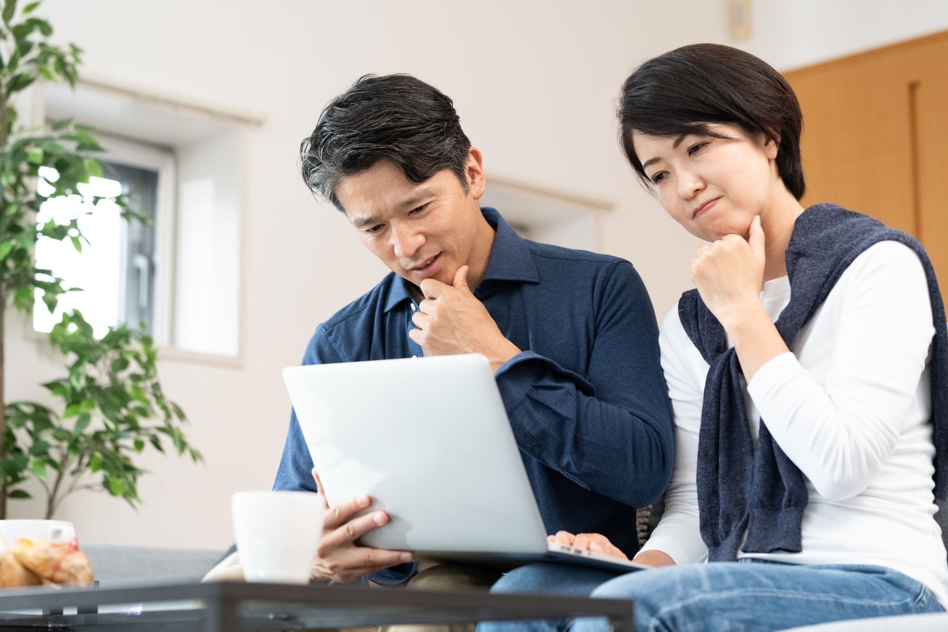 給与は増えても「老後」が不安…“折り返し地点”の50代がムリなくお金を育てる方法【FPが解説】
