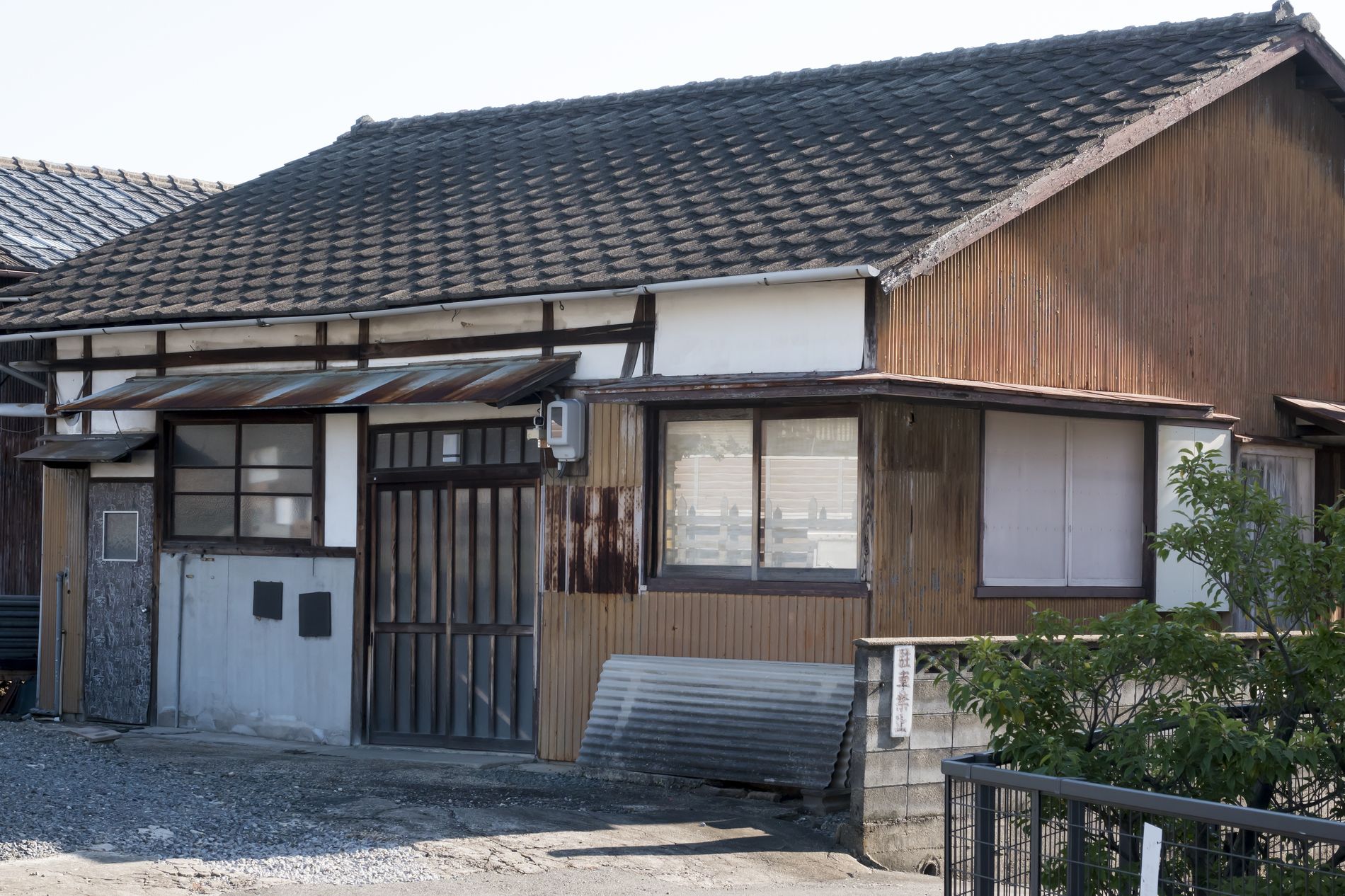 【相続前に手を打つ】実家を「負動産」にしない！弁護士が教える「空き家リスク」回避の備え