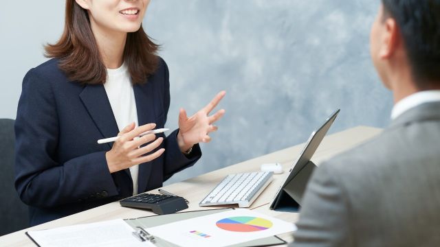 競合との差別化:なぜ自社に投資すべきかを明示する