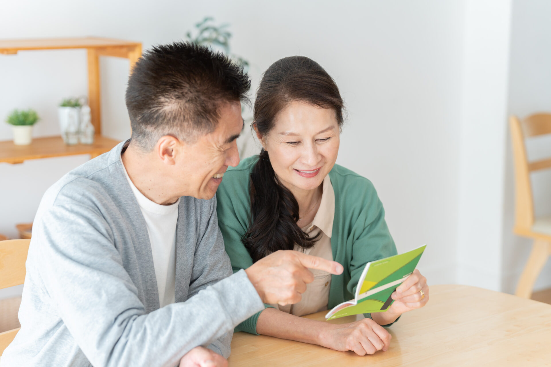 【plw0017下書き済み】老後の生活費は夫婦で約27万円！医療費や介護費は？データでわかる老後のお金