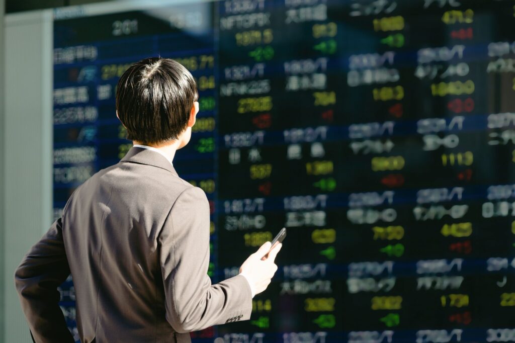 「移動平均線」を見れば、株価の「買い時・売り時」がわかる