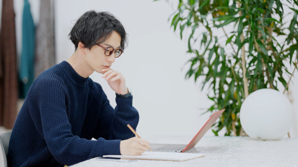 積立投資はどれくらいの頻度で見直しすべき?