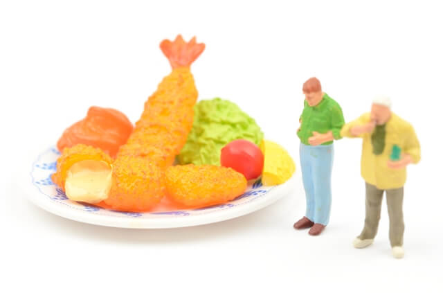 内臓脂肪を減らすには「食事」が9割？