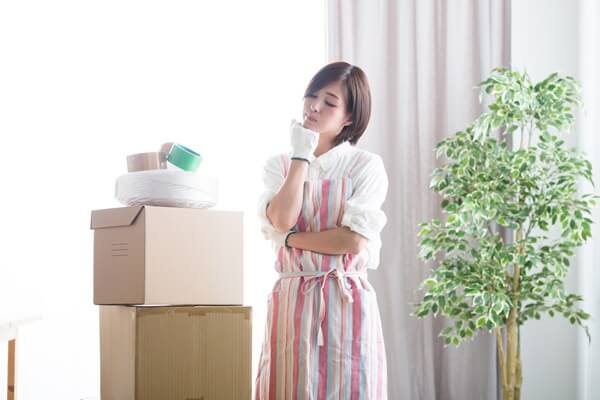 遺品整理の費用は誰が支払うべきか