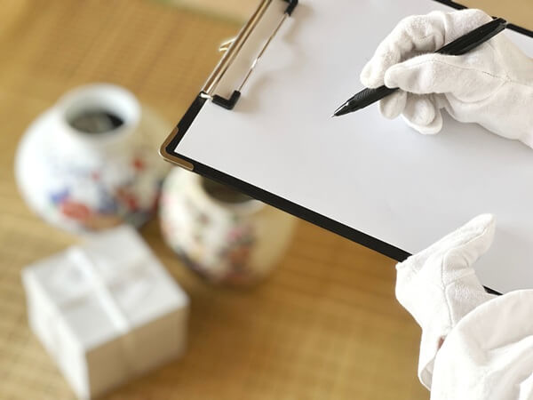 遺品整理業者のサービス内容と依頼の流れ