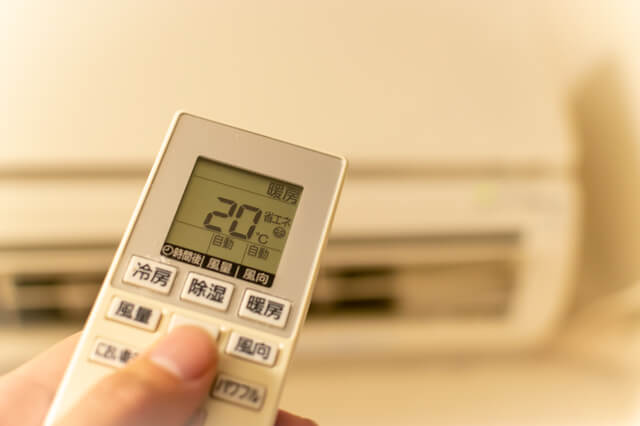 冬の光熱費がグンと下がる!暖房費の節約につながるポイントとコツとは?