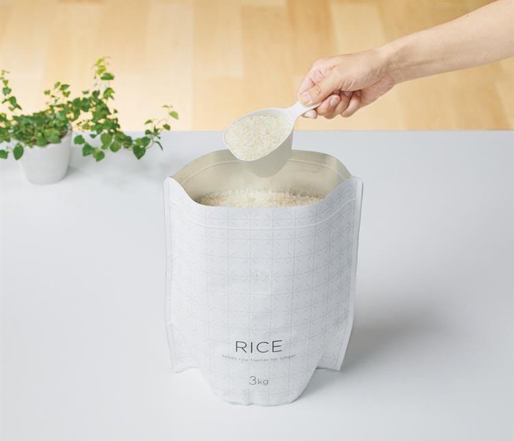 トレンド人気アイテム②マーナ 極 お米保存袋