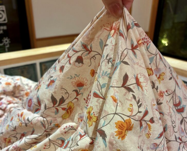 中までしっかり縫い留められた「キルティングあり」タイプは洗濯OK。