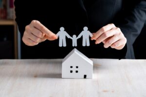 〈不動産相続〉家族で揉めるなんて絶対にイヤ…不動産を守り、次世代へつなぐ「家族信託」の効果【司法書士が解説】