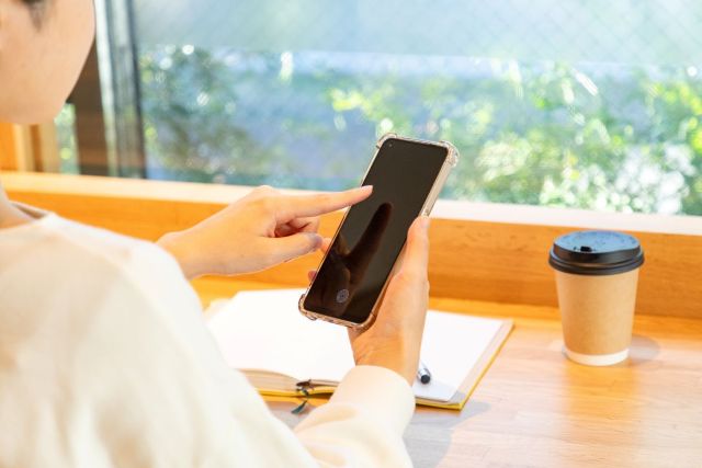 ネット証券ならいつでもどこでも開設可能