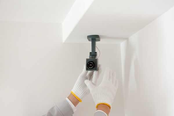 防犯カメラの設置を依頼できる4つの業者タイプ