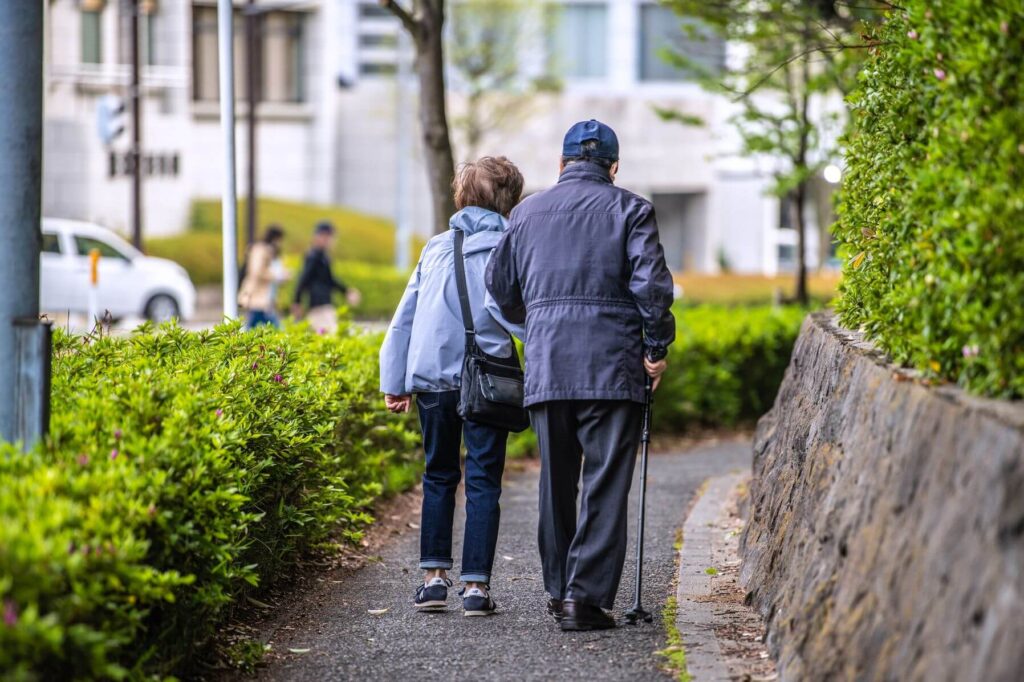長寿大国・日本の現役世代が抱える「介護」のリスク