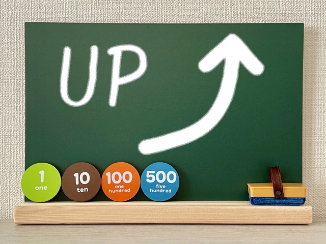 2025年度の年金額は前年度1.9%増額