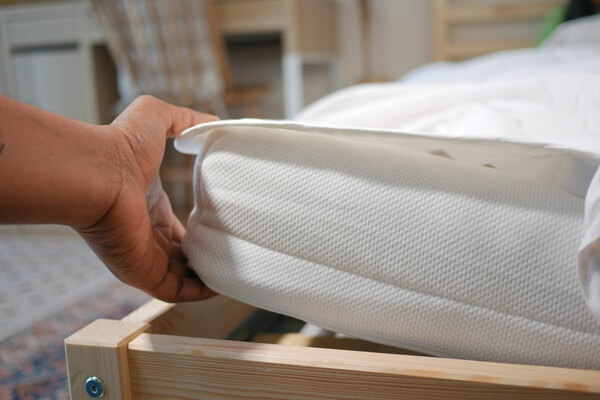 ベッドが自力で運べないと処分が困難な理由