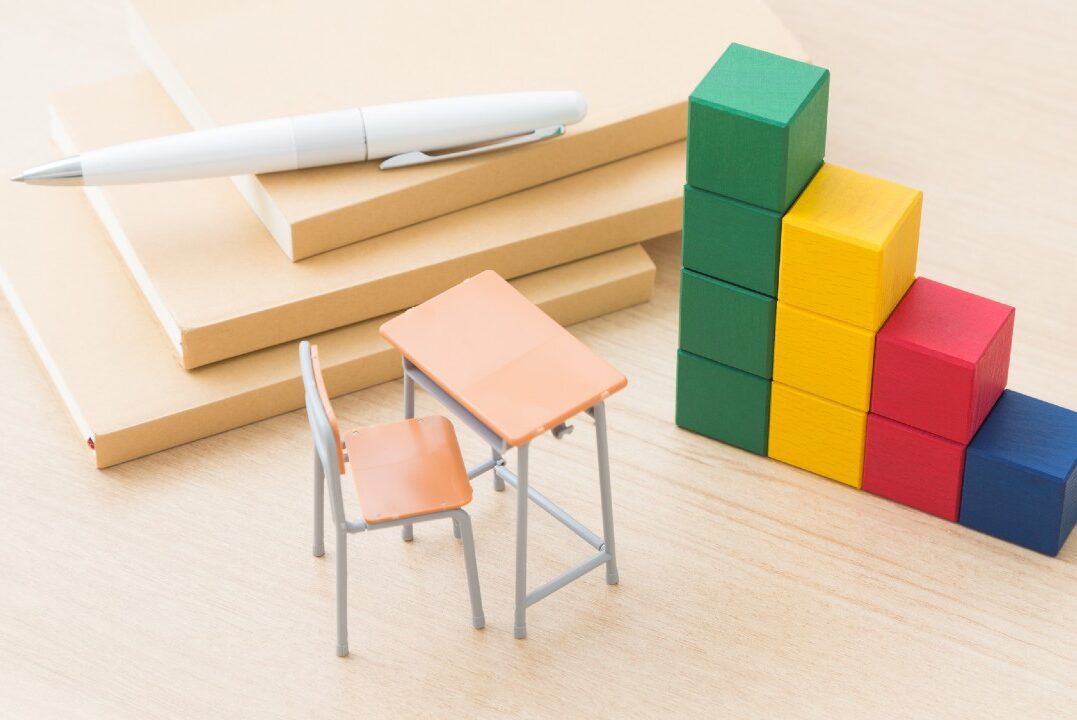 卒業おめでとう…愛するわが子が大学を卒業「教育費の支払い」が終わった50代会社員の事例【みんなが資産形成をはじめたきっかけ】