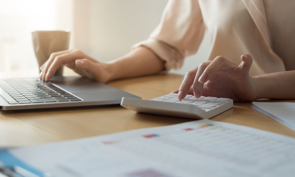 親の介護でお金がない場合に使える公的制度6つ